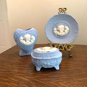 Vintage Cameo Vanity Set